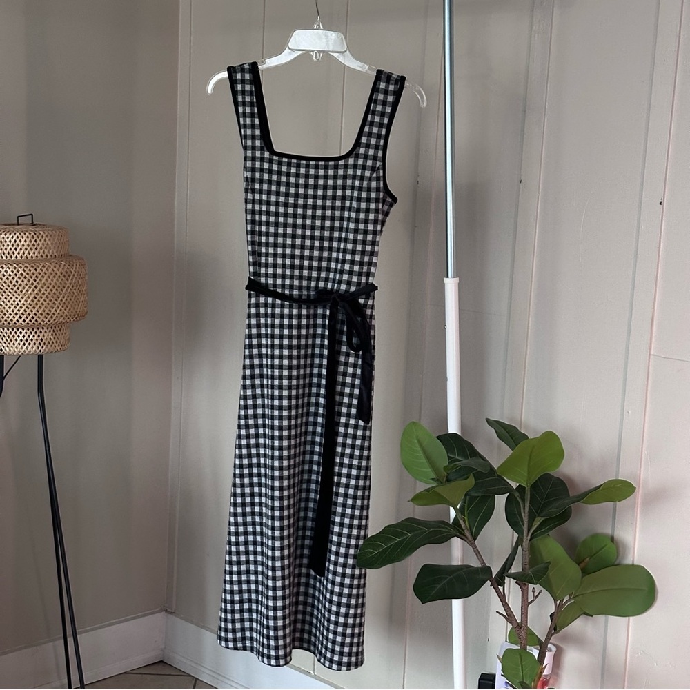 DRAPER JAMES • (M) Black & White Gingham Square Neck Midi Dress with Tie Waist